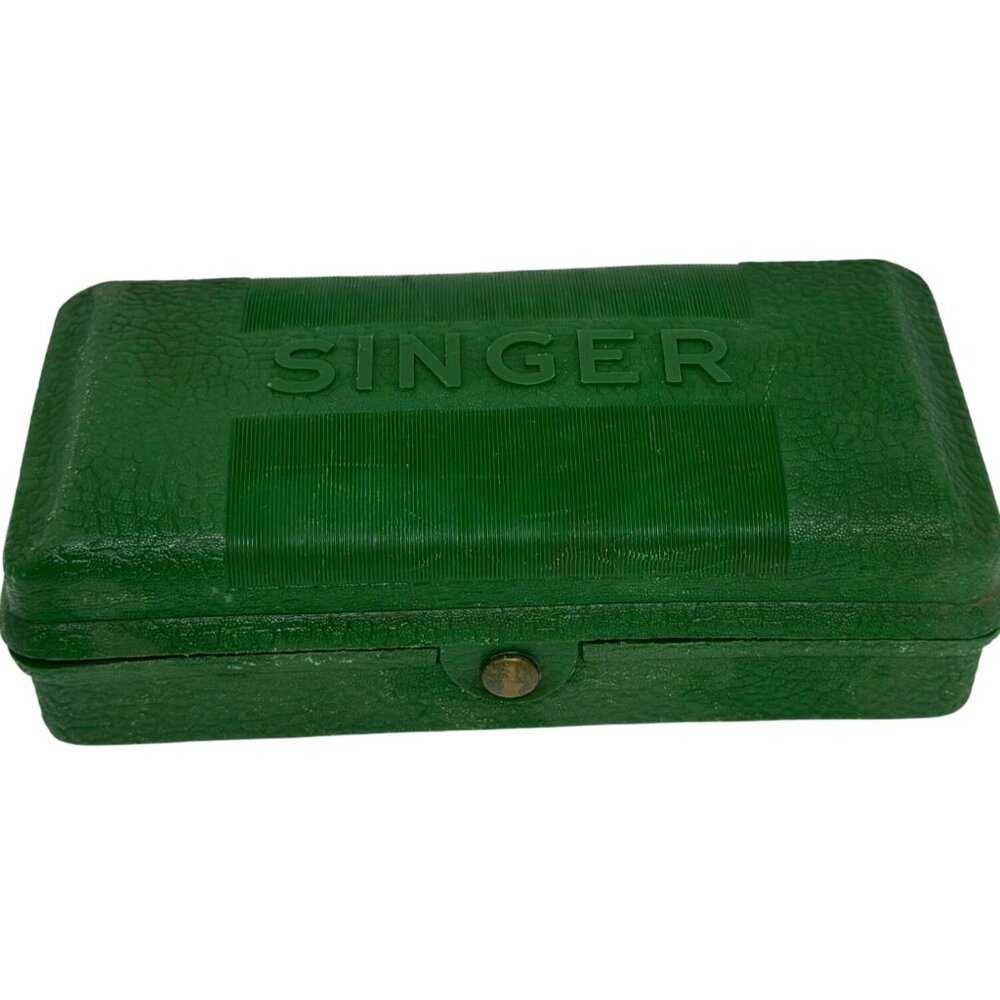 Vintage Singer Buttonholer Sewing Machine Attachment – Green Case w/ Templates‎